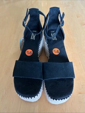 Toms Laila Black Suede Espadrille Wedge Sandal with Ankle Strap Sz 9.5 NWT $90